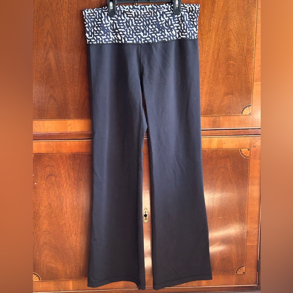 LULULEMON s10 wide leg yoga pants-hi waist-31” inseam-look NEW!!
